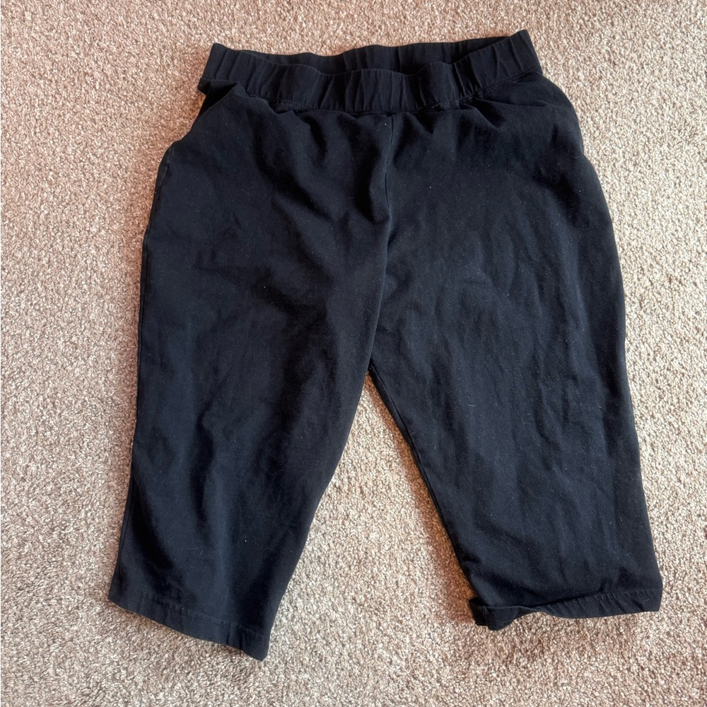 Startas Black Capri Pants Elastic Waist Casual